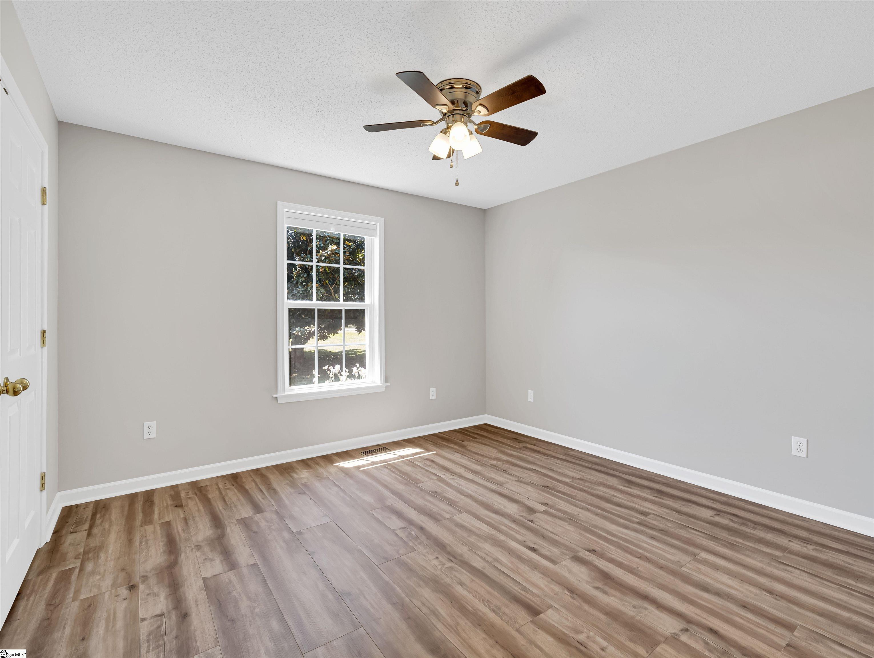 1249 Melvin Hill Road Campobello, SC 29322 - Photo 13 of 36