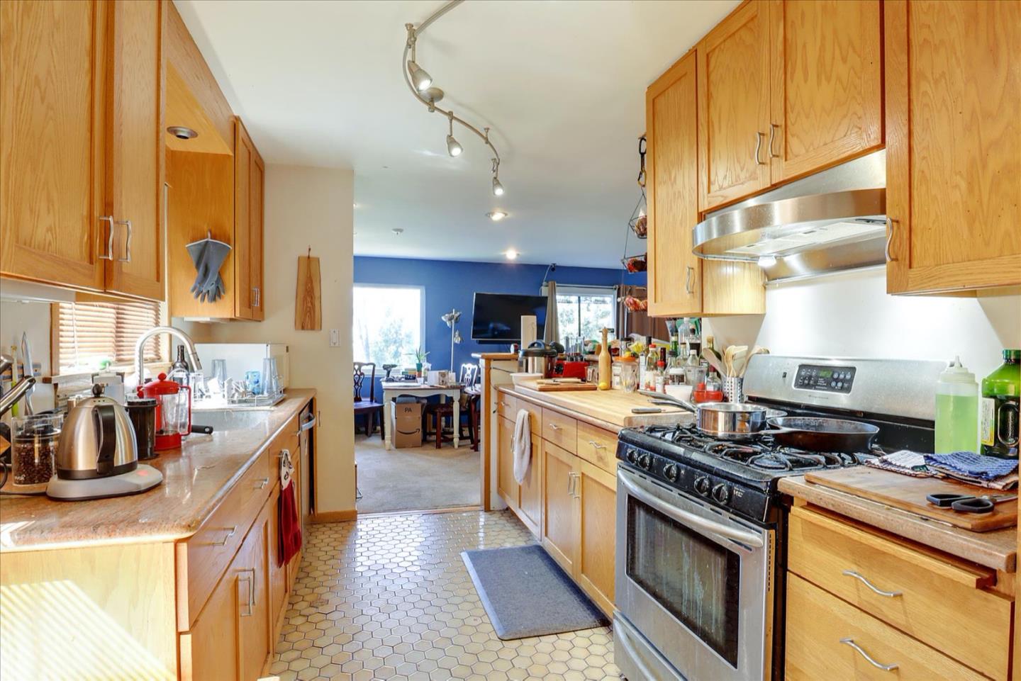 6821 Ridgewood Drive Oakland, CA 94611 - Photo 7 of 26 a kitchen with lots of counter top space