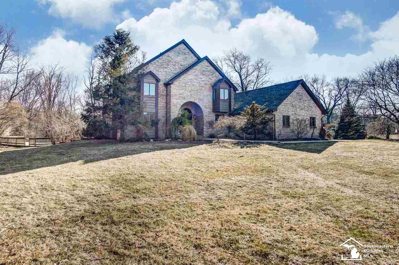 3987 West Sterns Road Lambertville, MI 48144 - Photo 1 of 49 31373379.JPG