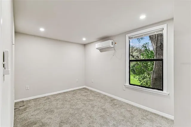 $1,175 | 1006 East 26th Avenue, Tampa, FL 33605