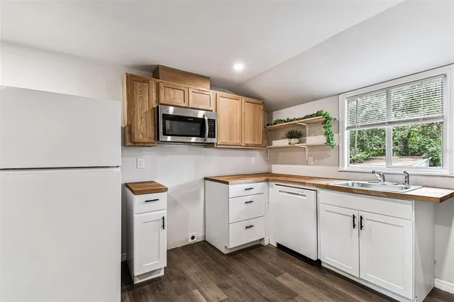 $1,175 | 1006 East 26th Avenue, Tampa, FL 33605