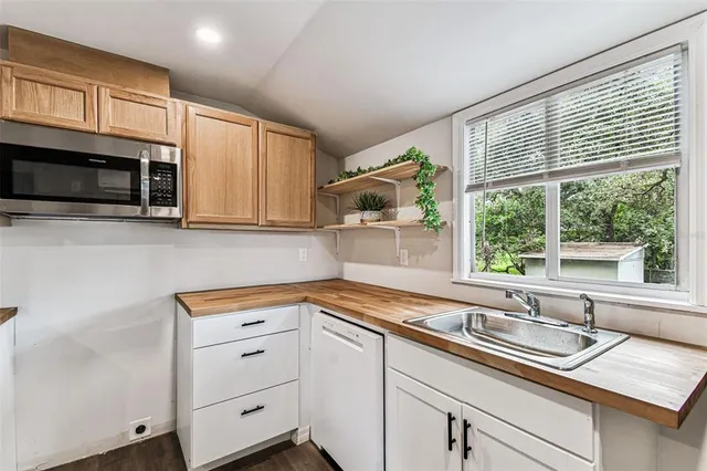 $1,175 | 1006 East 26th Avenue, Tampa, FL 33605