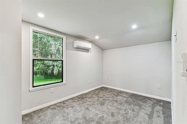 $1,175 | 1006 East 26th Avenue, Tampa, FL 33605