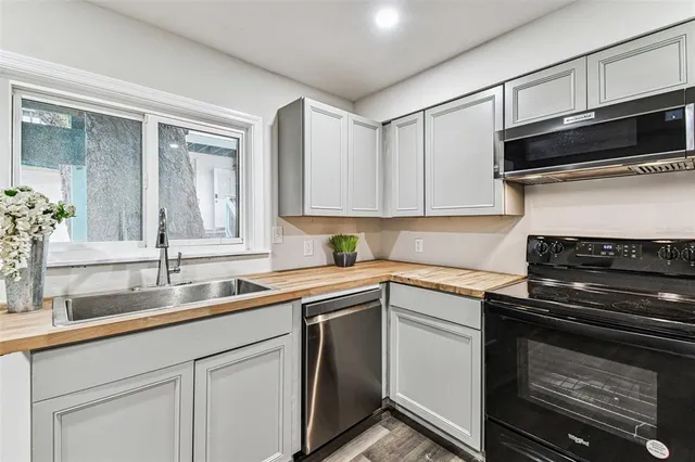 $1,175 | 1006 East 26th Avenue, Tampa, FL 33605