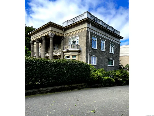 $329,900 | 500 Prospect Street, Unit 4A, New Haven, CT 06511