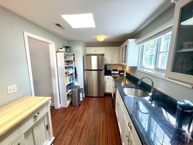 $329,900 | 500 Prospect Street, Unit 4A, New Haven, CT 06511