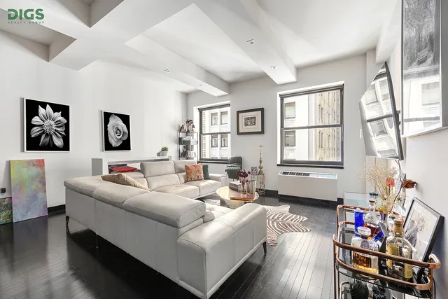 $845,000 | 20 Pine Street, Unit 2207 | Financial District