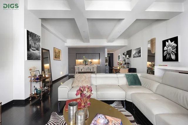 $845,000 | 20 Pine Street, Unit 2207 | Financial District