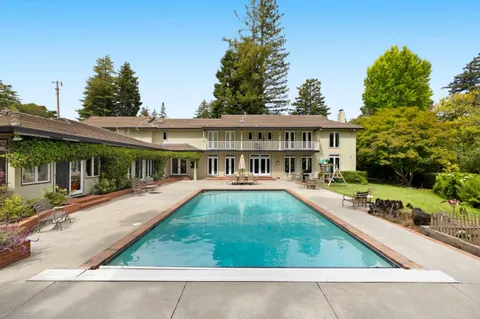 $6,880,000 | 452 Roblar Avenue, Hillsborough, CA 94010