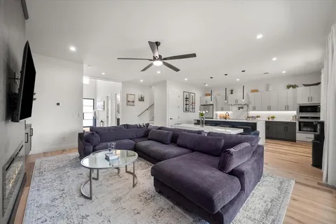 $780,000 | 4029 Ivanhoe Lane, Dallas, TX 75212