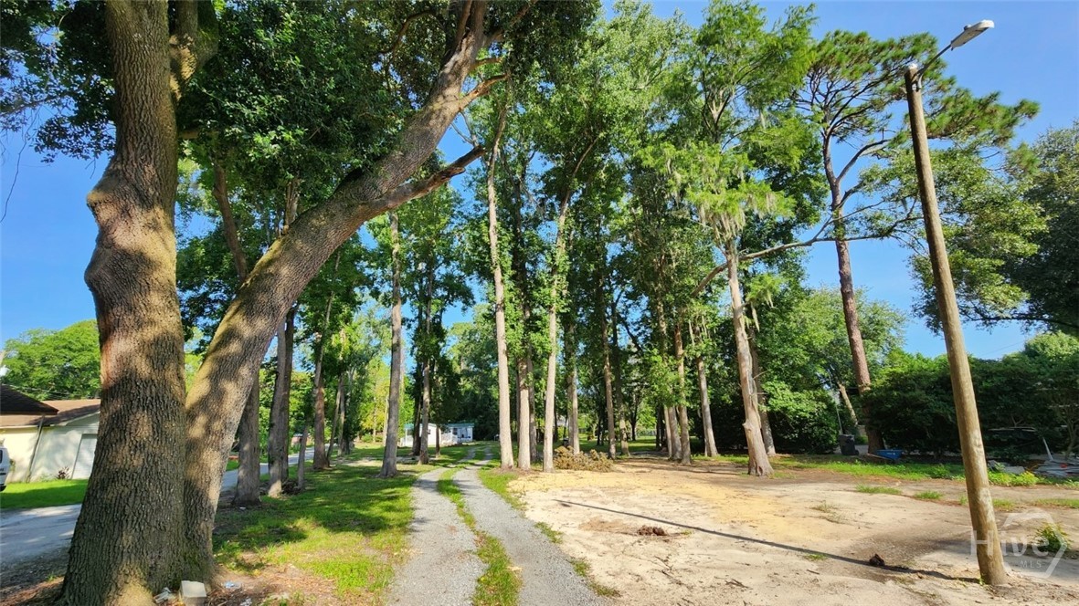 8621 Ferguson Avenue Savannah, GA 31406 - Photo 11 of 25