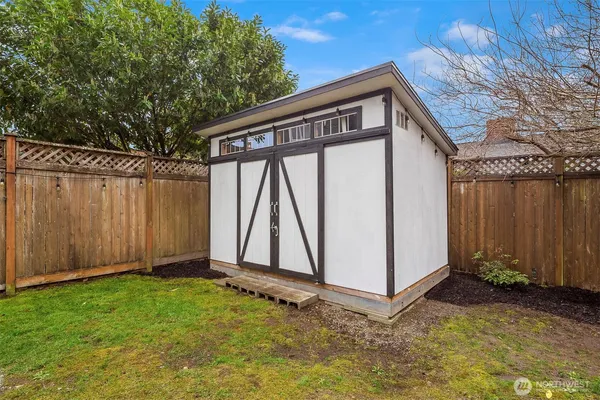$1,024,950 | 6939 Fauntleroy Way Southwest, Seattle, WA 98136