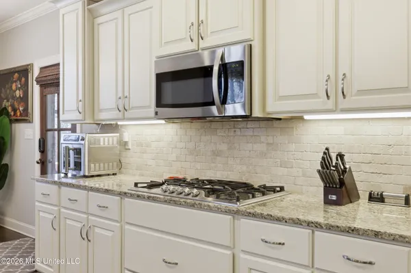 $565,000 | 3828 Houston Loop North, Southaven, MS 38672