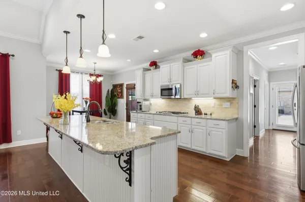 $565,000 | 3828 Houston Loop North, Southaven, MS 38672