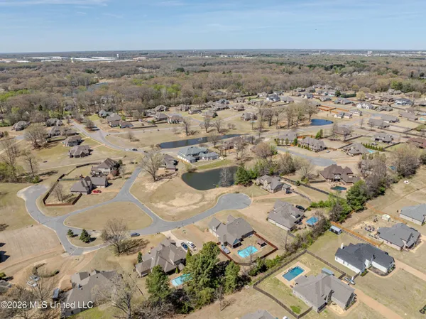 $565,000 | 3828 Houston Loop North, Southaven, MS 38672