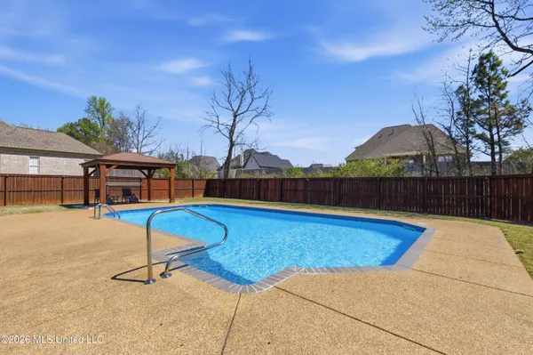 $565,000 | 3828 Houston Loop North, Southaven, MS 38672