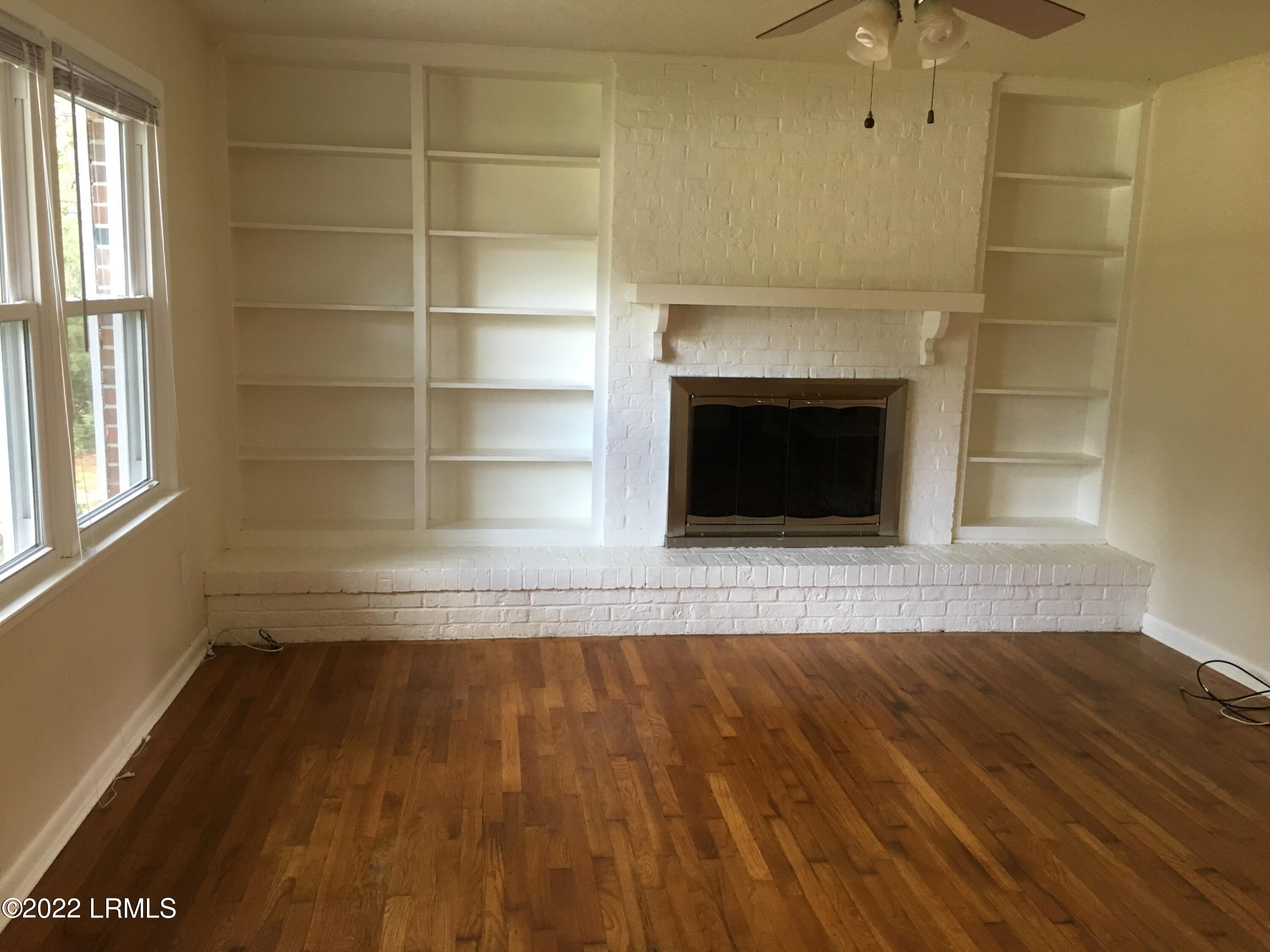 905 Battery Creek Road Beaufort, SC 29902 - Photo 2 of 5 BA99F021-2A88-48B2-918A-2B7231461F95