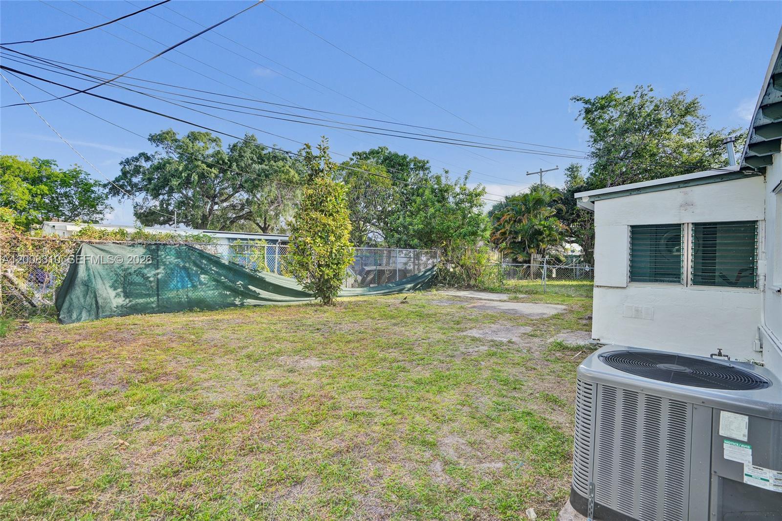 2100 Service Road Opa-Locka, FL 33054 - Photo 3 of 20