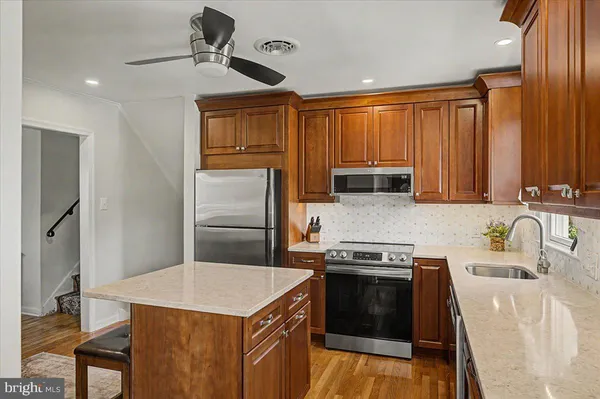 $650,000 | 528 East Court Street, Doylestown, PA 18901