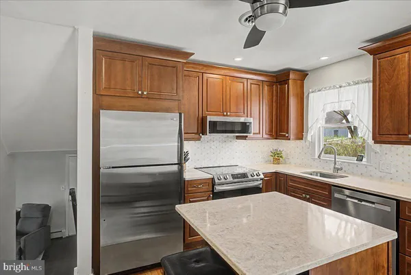 $650,000 | 528 East Court Street, Doylestown, PA 18901