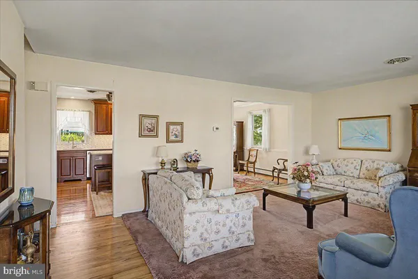 $650,000 | 528 East Court Street, Doylestown, PA 18901