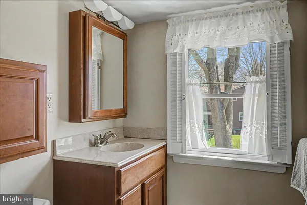 $650,000 | 528 East Court Street, Doylestown, PA 18901