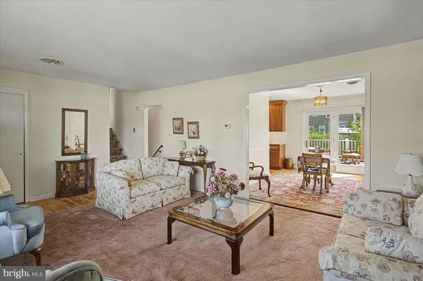 $650,000 | 528 East Court Street, Doylestown, PA 18901