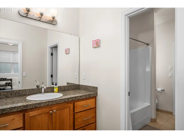 $639,900 | 2961 Lord Byron Place, Eugene, OR 97408