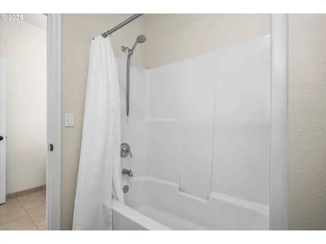 $639,900 | 2961 Lord Byron Place, Eugene, OR 97408