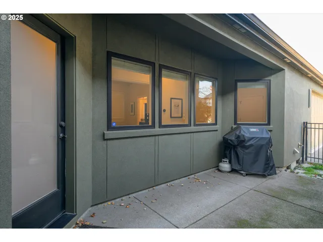 $639,900 | 2961 Lord Byron Place, Eugene, OR 97408