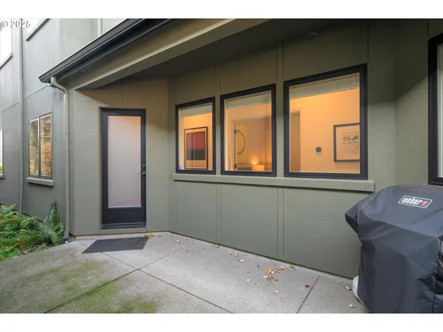 $639,900 | 2961 Lord Byron Place, Eugene, OR 97408