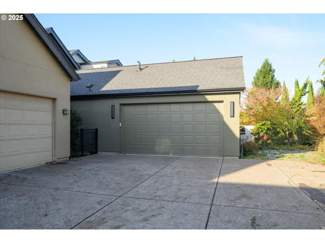 $639,900 | 2961 Lord Byron Place, Eugene, OR 97408