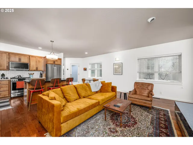 $639,900 | 2961 Lord Byron Place, Eugene, OR 97408