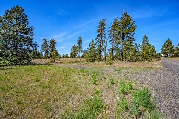$340,000 | 20122 West Johnson Lane, Nine Mile Falls, WA 99026