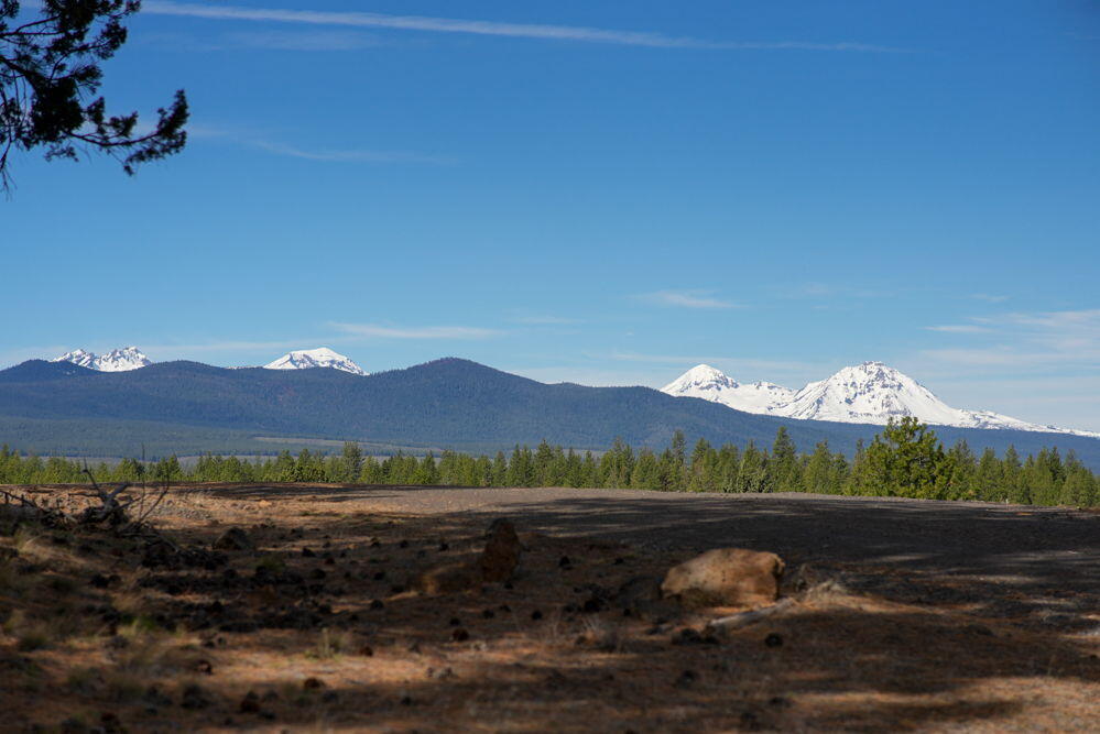 Concannon St Bend Bend, OR 97702 - Photo 5 of 33 6-web-or-mls-Riley Visuals-6