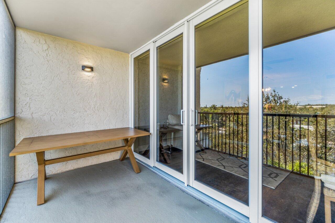 14 Royal Palm Way, Unit 504 Boca Raton, FL 33432 - Photo 10 of 22 a view of livingroom with furniture