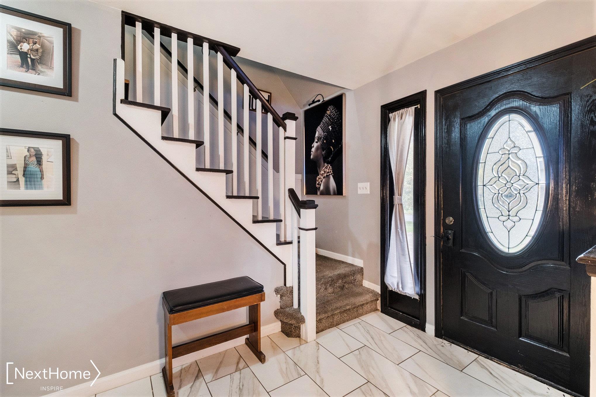 1226 Wreckenridge Road Flint, MI 48532 - Photo 6 of 25 50126202-5.JPG