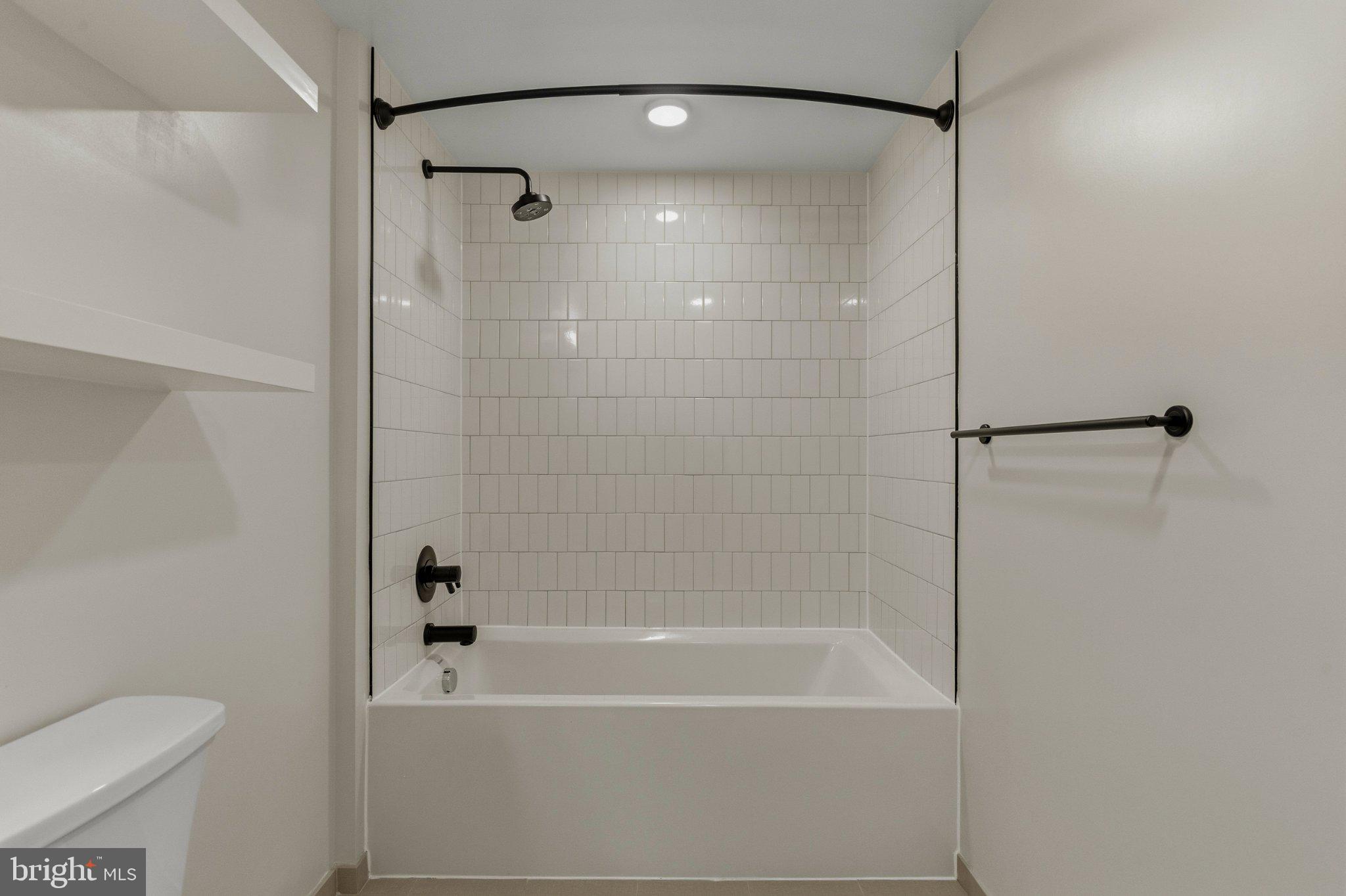 1211 Van Street Southeast, Unit 818 Washington, DC 20003 - Photo 21 of 39 Tub in second bathroom