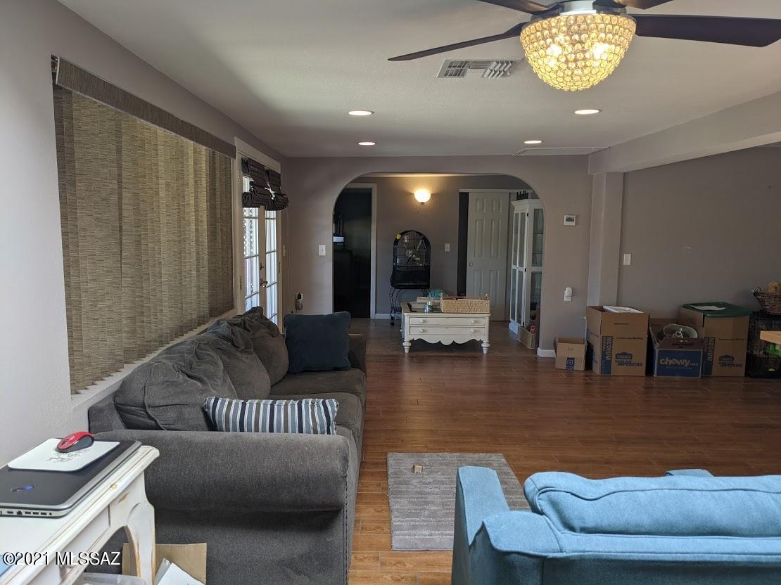 7463 East Random Ridge Drive Tucson, AZ 85710 - Photo 6 of 43