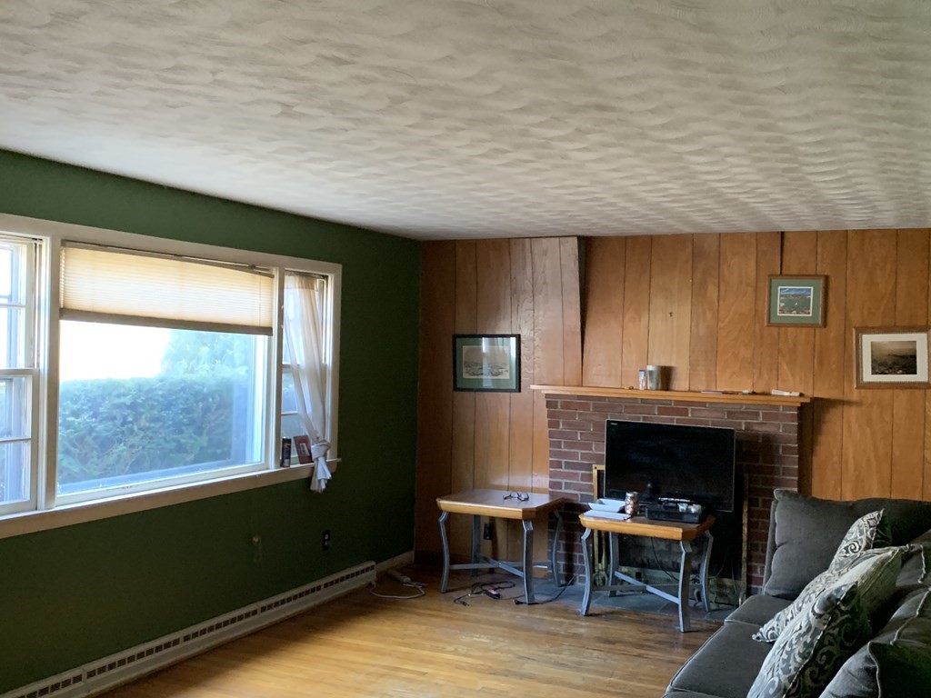 8 Waterside Road Marblehead, MA 01945 - Photo 6 of 13