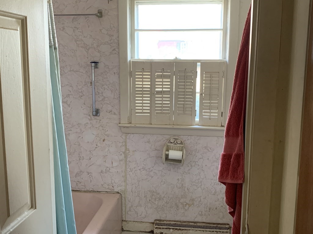8 Waterside Road Marblehead, MA 01945 - Photo 9 of 13