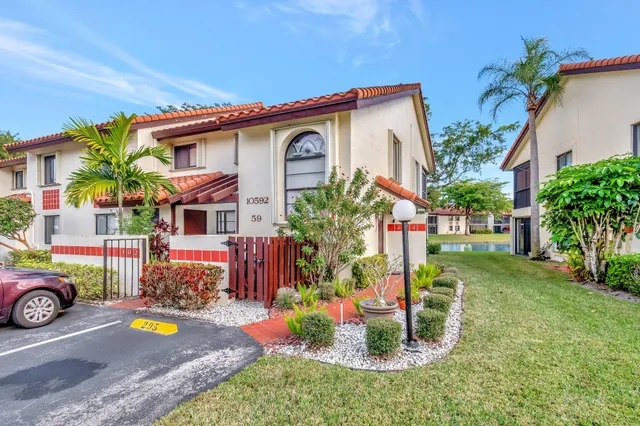 $2,450 | 10592 Tropic Palm Avenue, Unit 202, Boynton Beach, FL 33437
