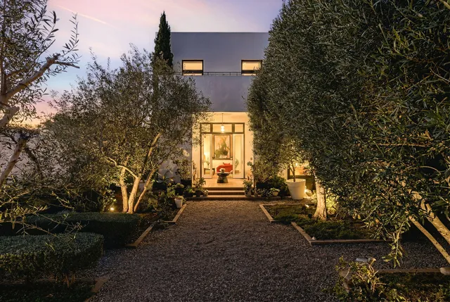 $3,199,000 | 411 East Carrillo Street, Santa Barbara, CA 93101