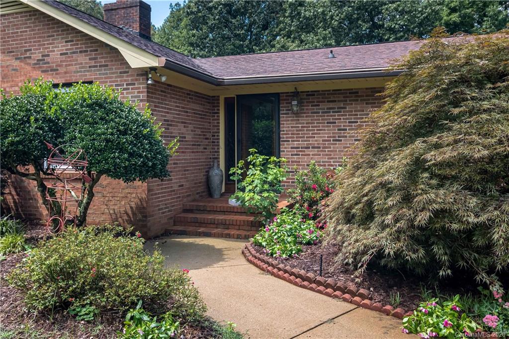 7244 Edgefield Road Concord, NC 28025 - Photo 2 of 28 Gallery Image 2