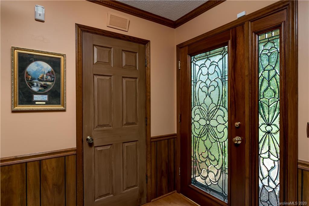 7244 Edgefield Road Concord, NC 28025 - Photo 3 of 28 Gallery Image 3