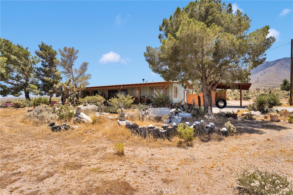 29229 Santa Rosa Road Lucerne Valley, CA 92356 - Photo 3 of 74