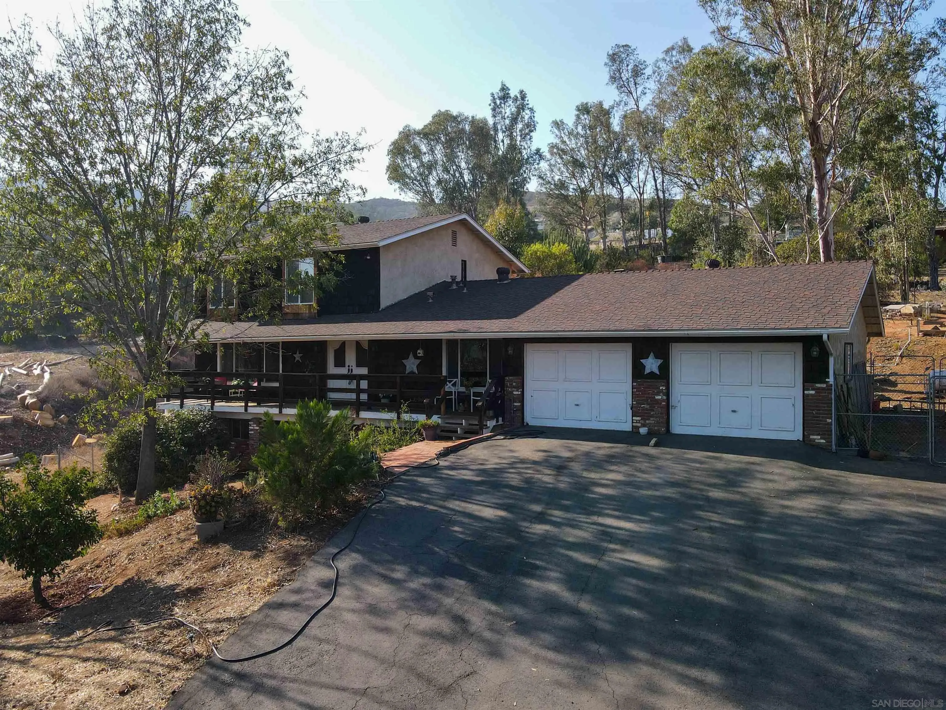 11070 Morning Dove Road Lakeside, CA 92040 - Photo 4 of 56 Gallery Image 4