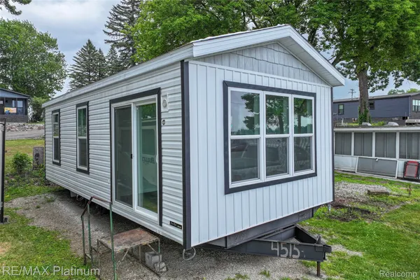 $89,900 | 2 Serenity Shore, Fenton, MI 48430