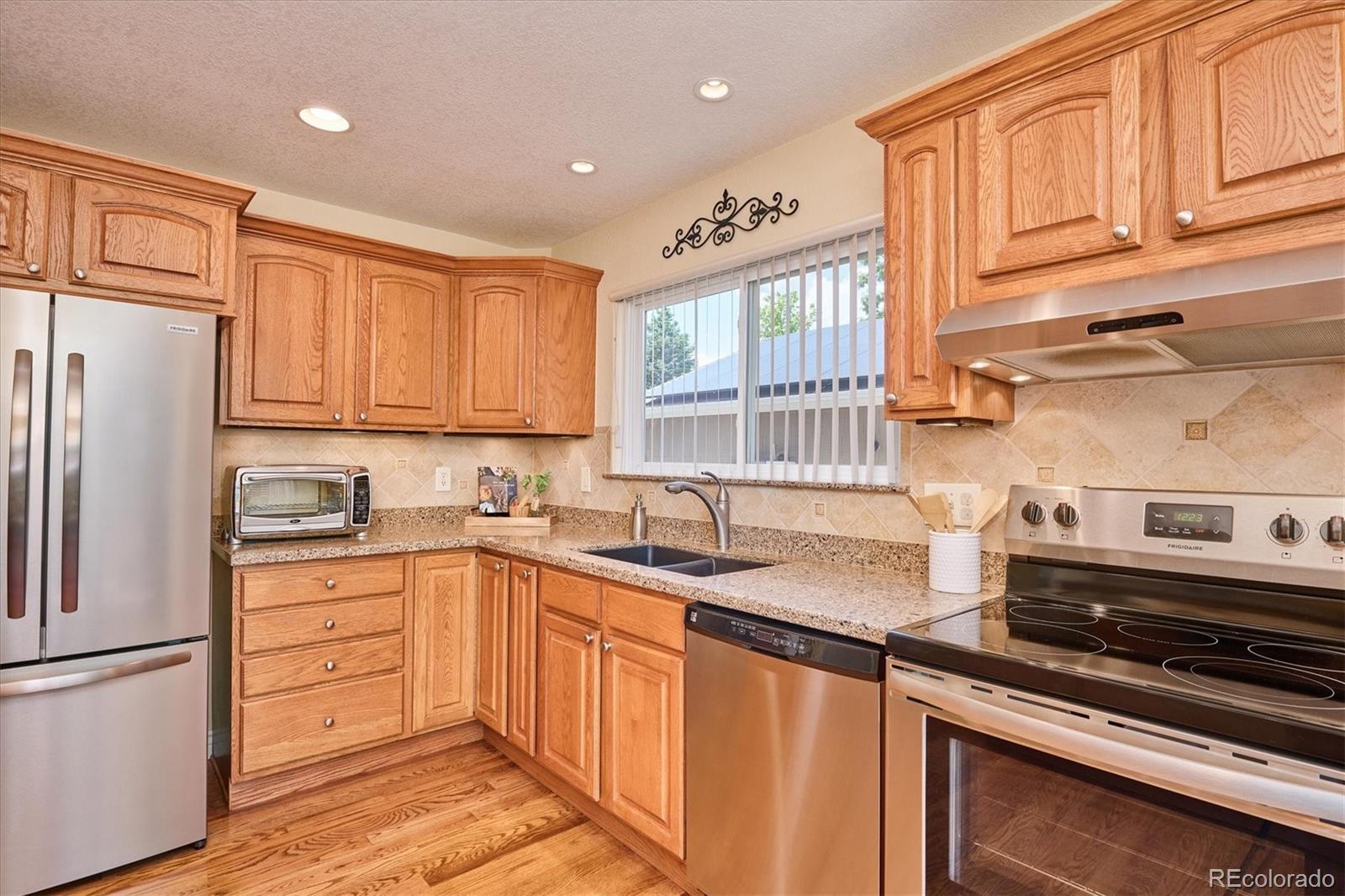 381 Quail Ridge Circle Highlands Ranch, CO 80126 - Photo 14 of 48 Gallery Image 14