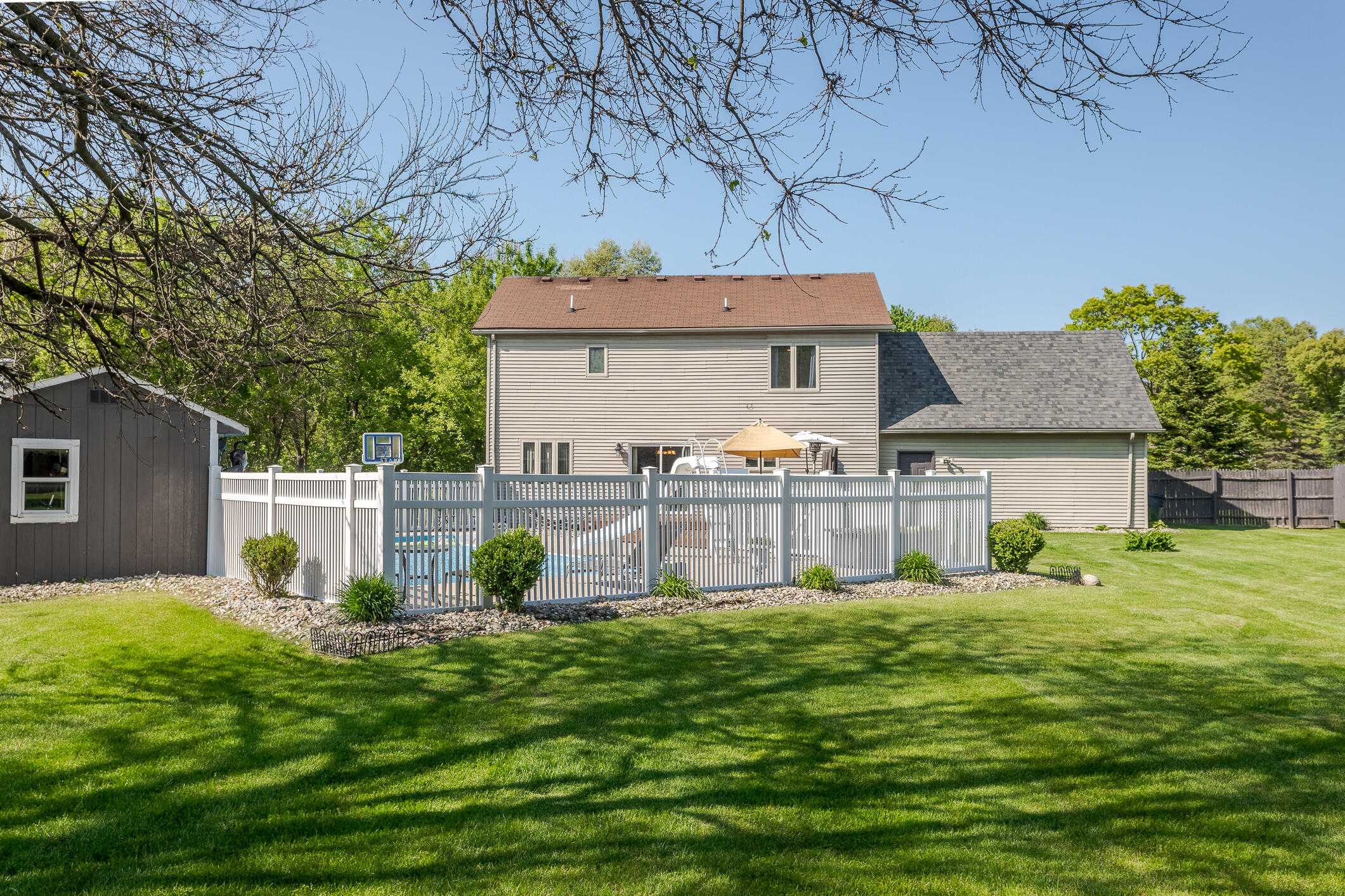 7159 Lobdell Road Linden, MI 48451 - Photo 37 of 54 exteriors_-12